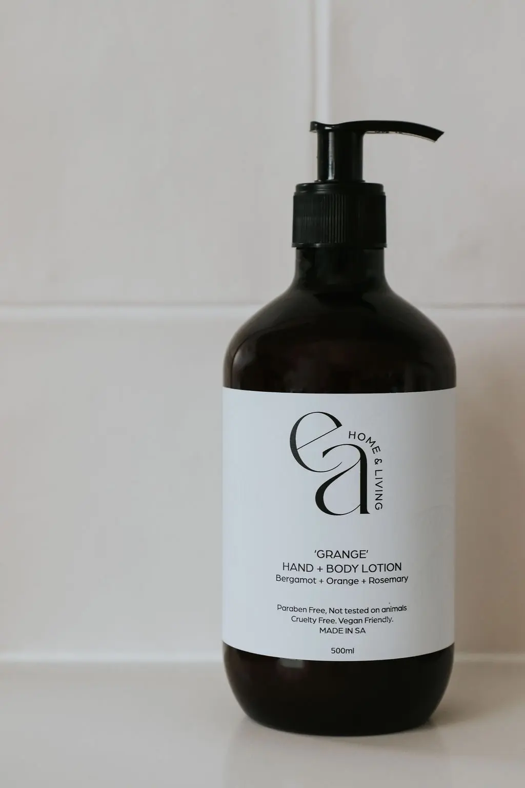 Lifestyle shot of Norwood Handwash sitting on pedestal